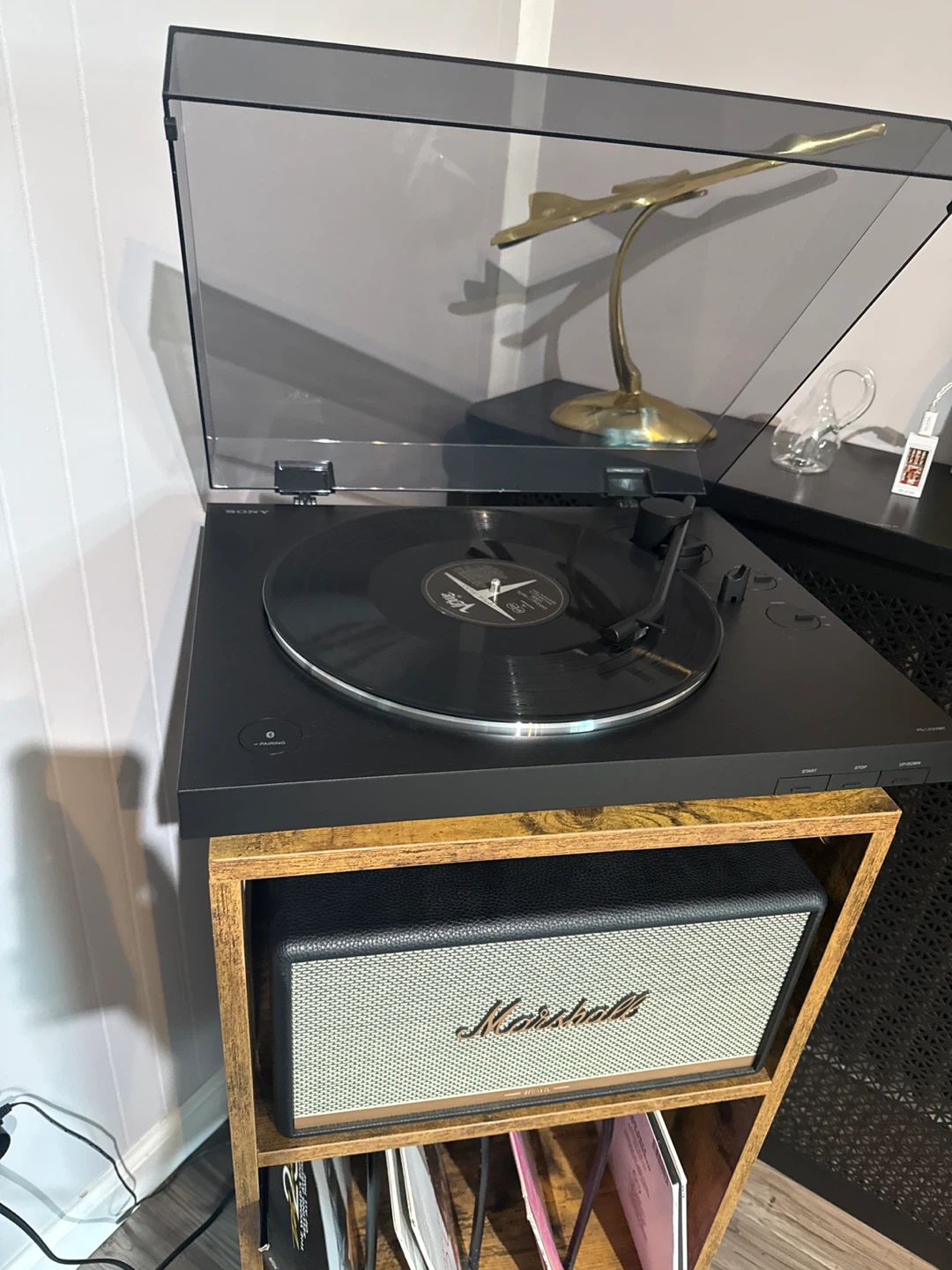 Sony PS-LX310BT Turntable and Marshall speaker