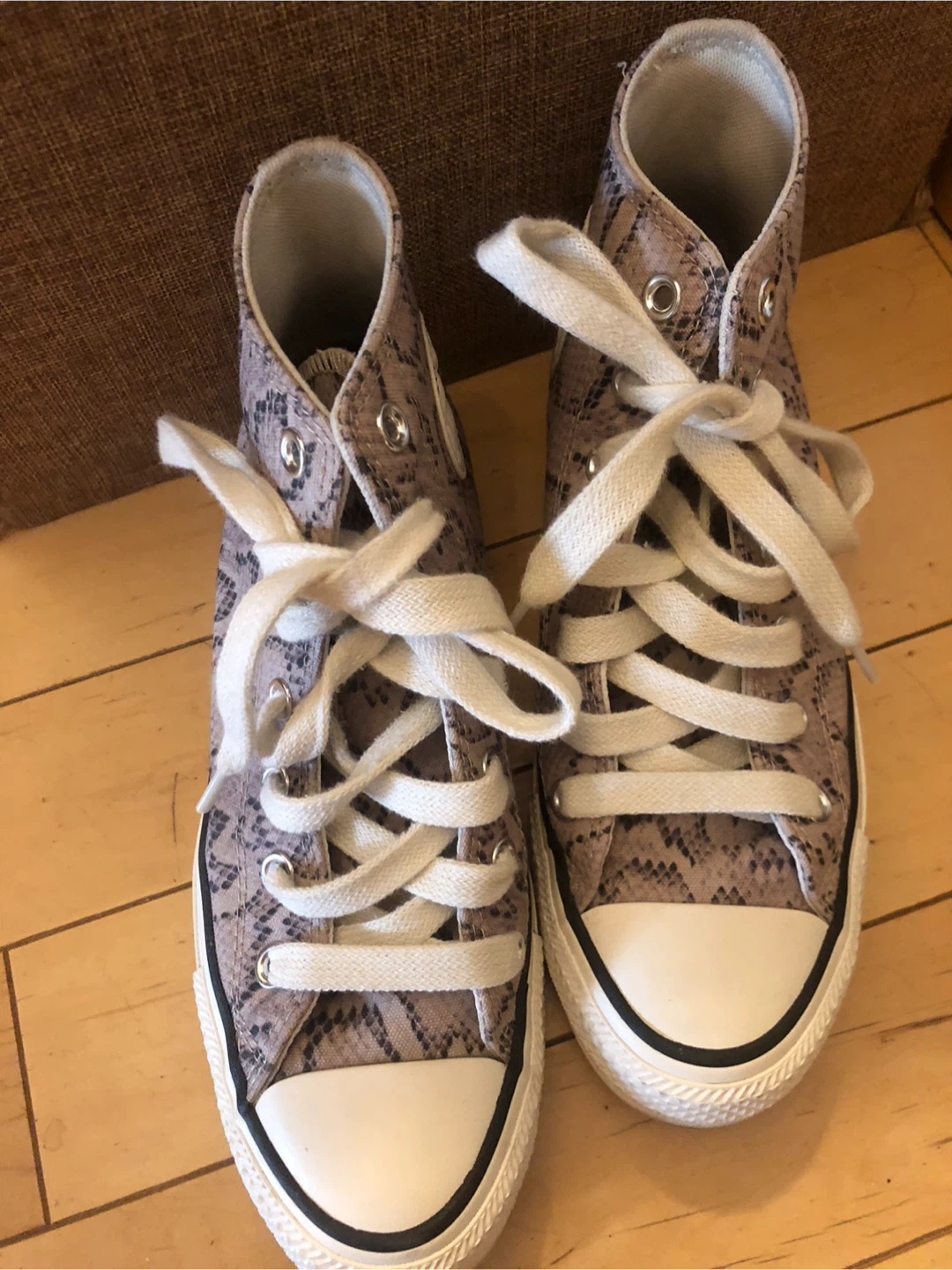 Converse Chuck Taylor High Top Snakeskin🏈