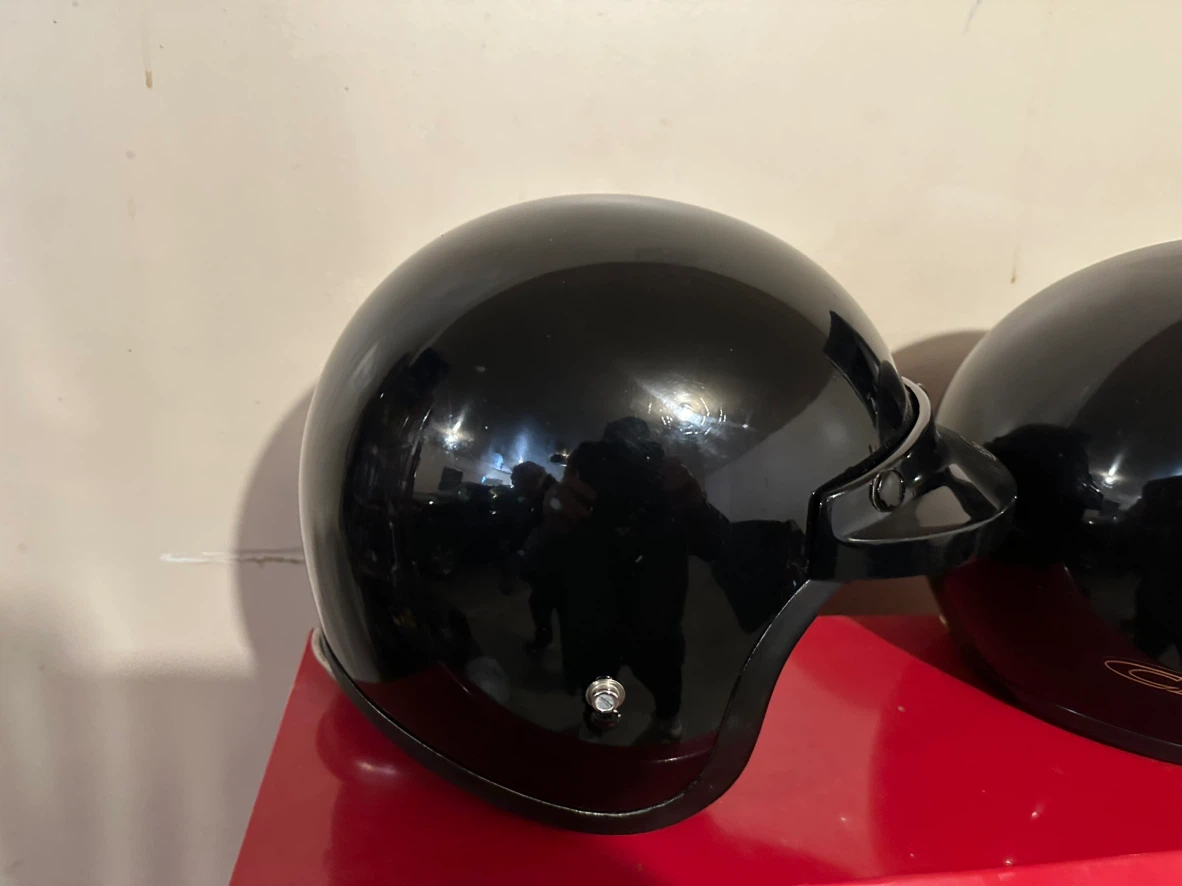 Motorcycle Helmets. X 4. - photo 2