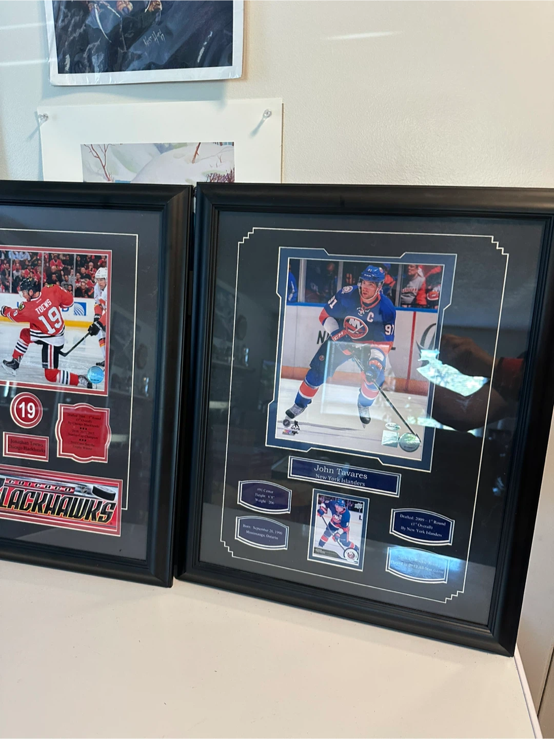NHL Hockey Pictures. 3. (2. Are with Authenticity. Signed ).