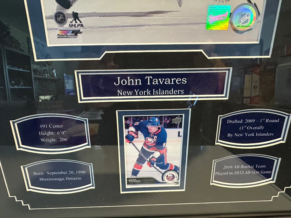 NHL Hockey Pictures. 3. (2. Are with Authenticity. Signed ). - photo 5
