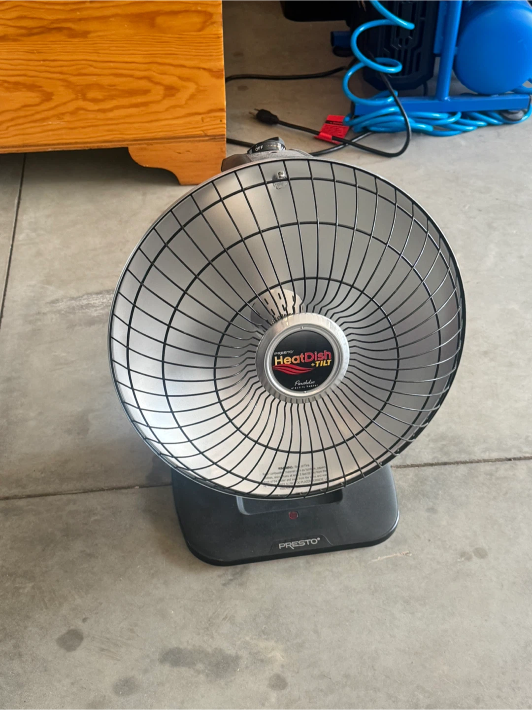 Presto HeatDish +Tilt Parabolic Electric Heater