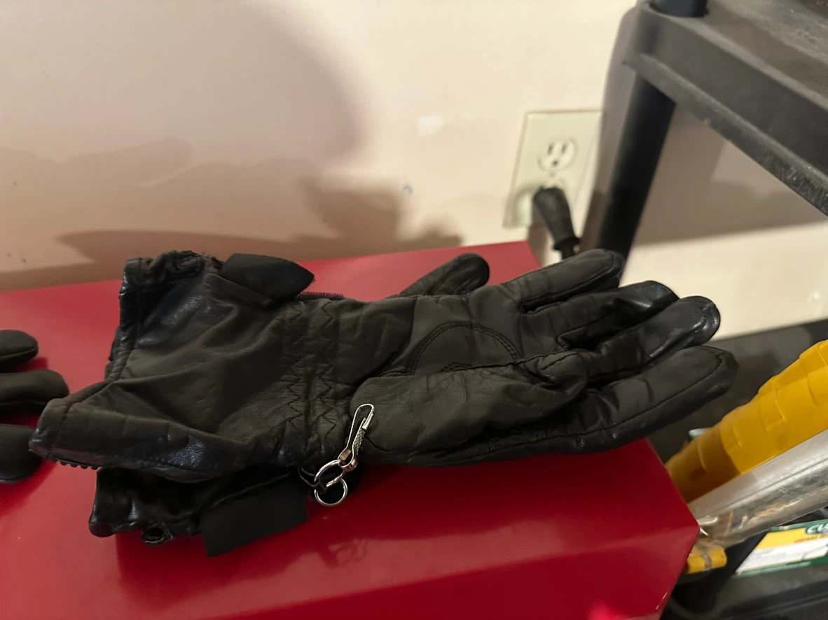 Black Leather Motorcycle Gloves. His and. Hers. $20 each set - photo 2