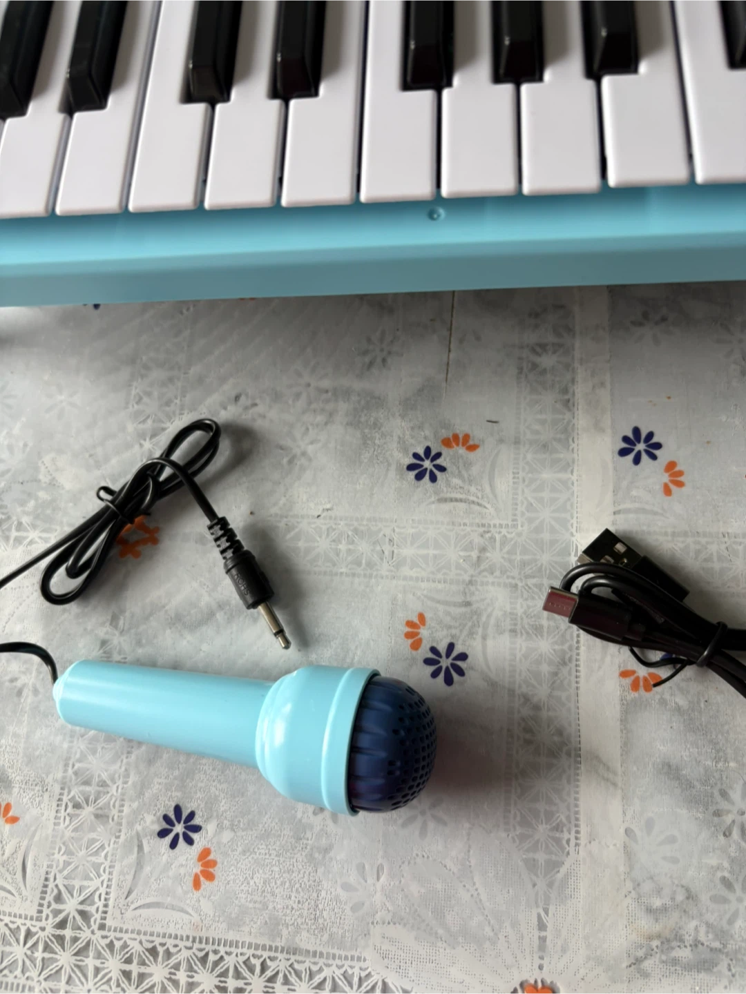 Brand New 37-Key Kids Electronic Piano with Microphone - photo 2