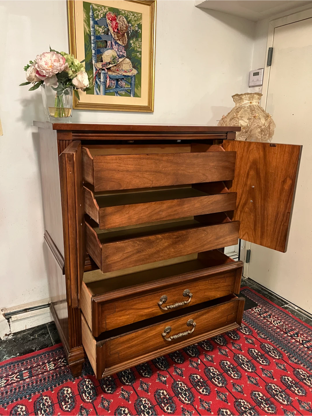 Vintage Chest of Drawers (Dresser) - Delivery Extra - photo 4