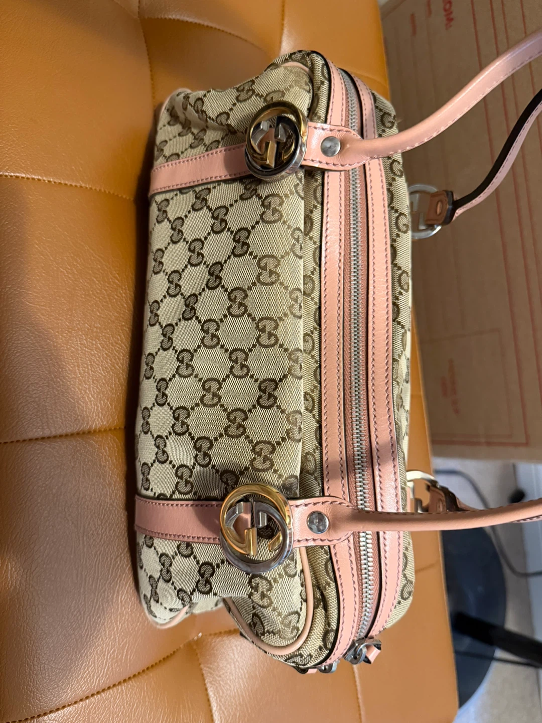 In prestine Gucci Handbag - photo 3