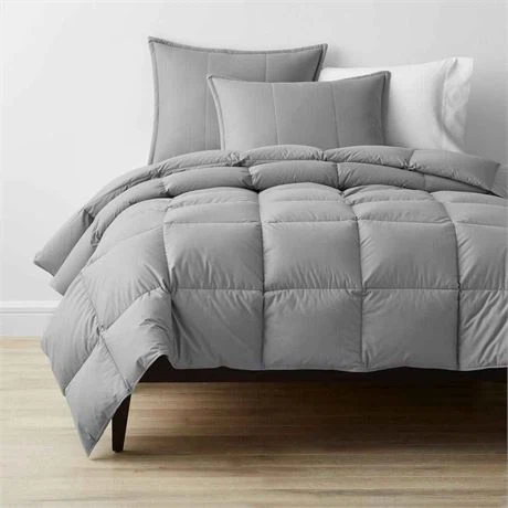The Company Store LaCrosse Medium Down Comforter Light Gray Full