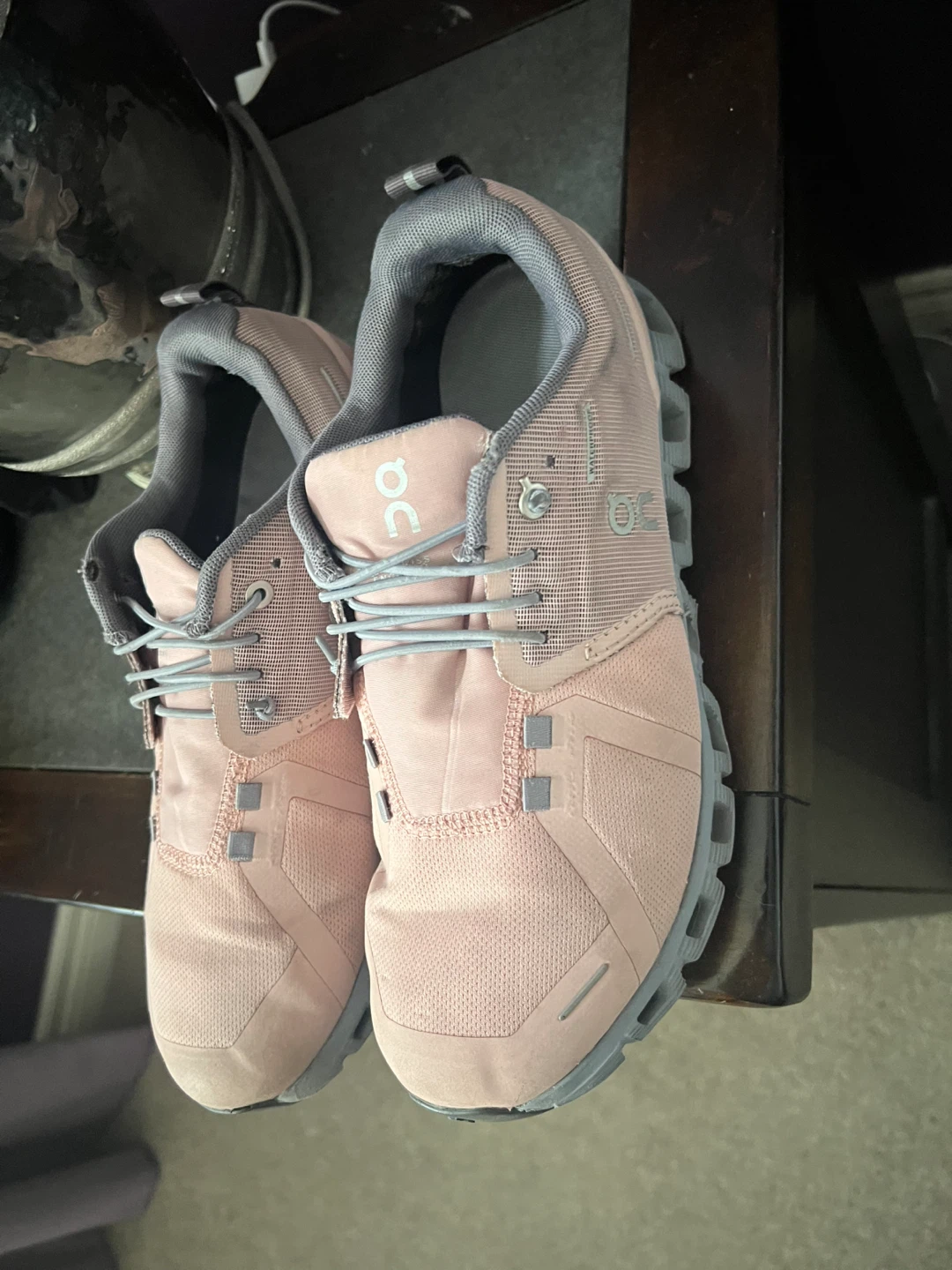 Woman’s On Running Cloud Sneakers size 9 - photo 2