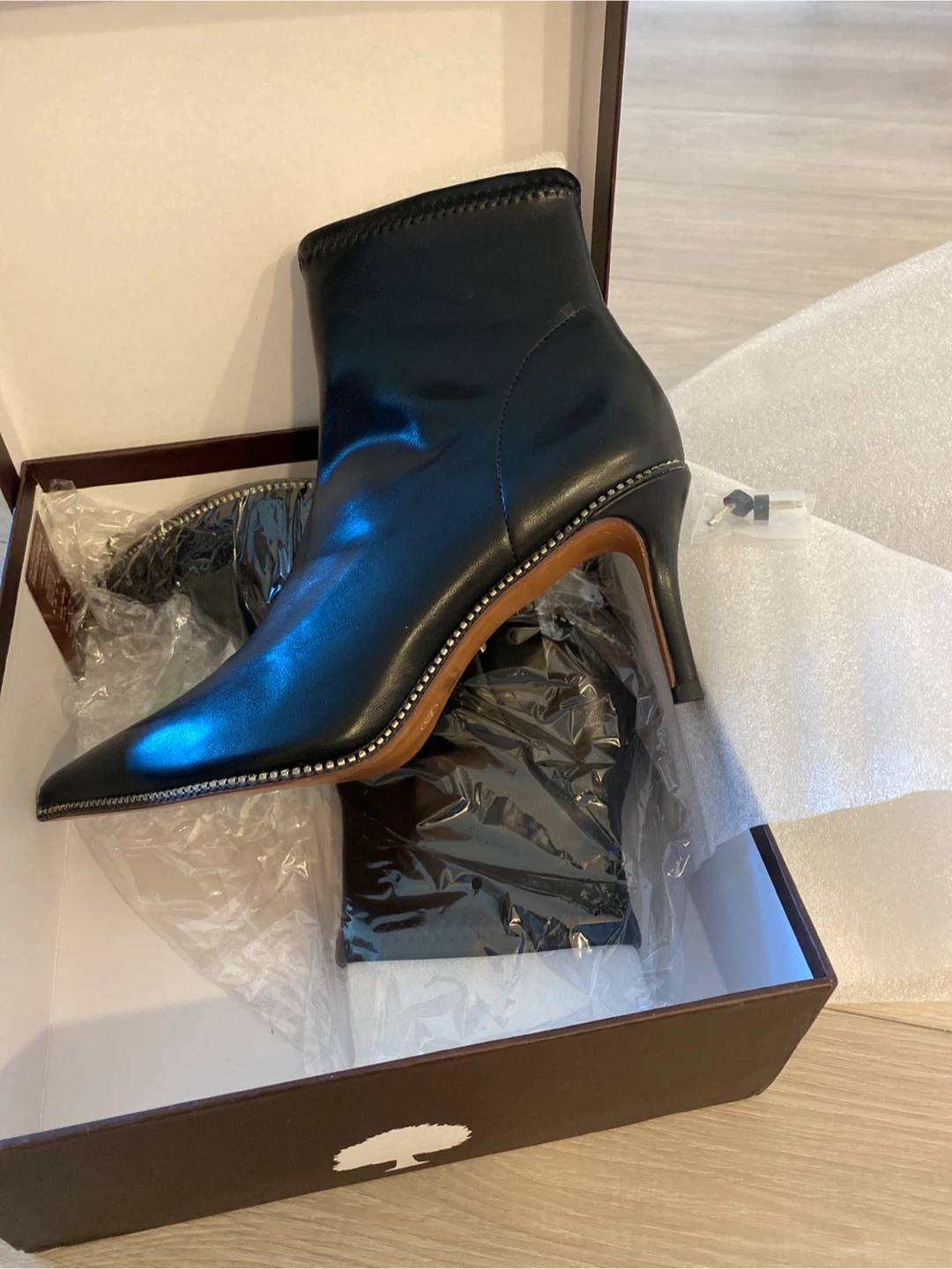 New black ankle boots - photo 2