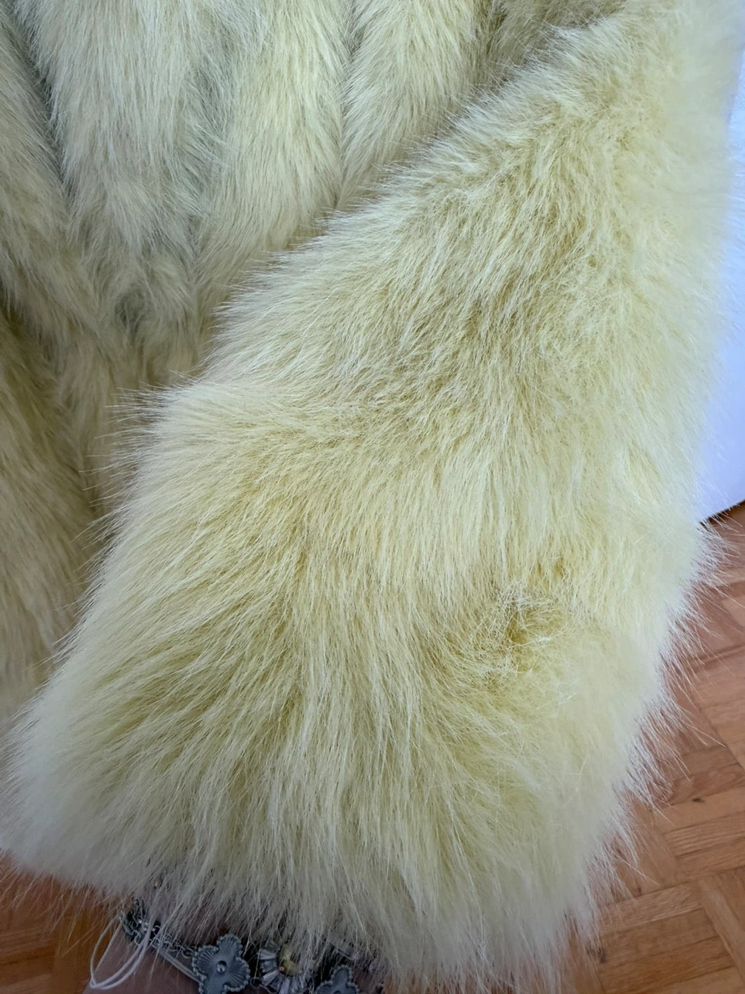 Yellow Faux Fur Coat 🏈 - photo 4