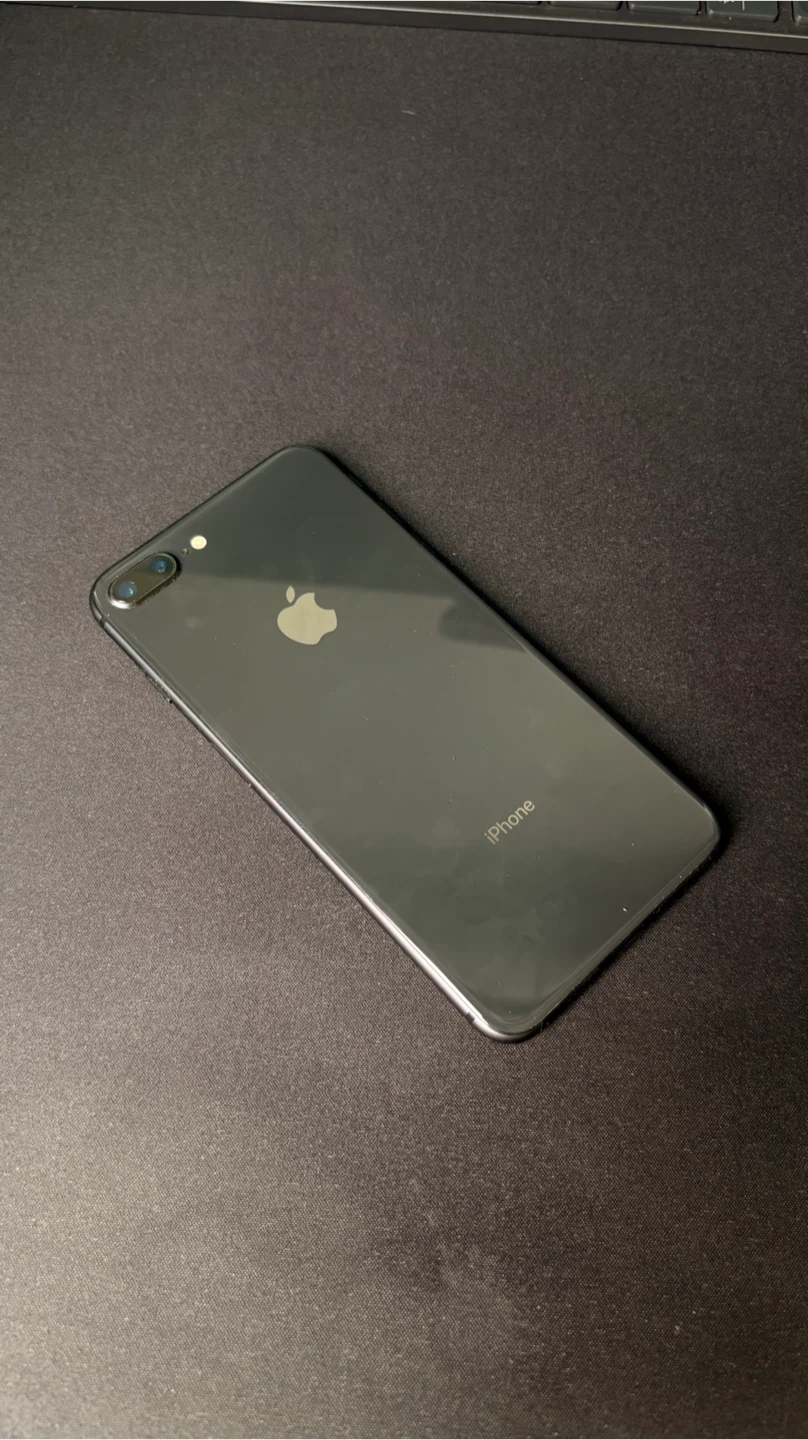 Apple iPhone 8 Plus Black - photo 2