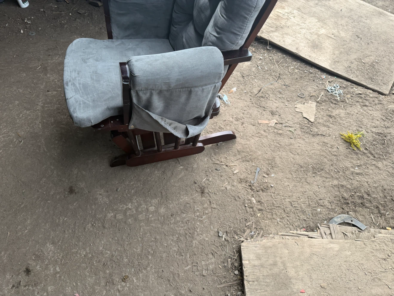 Dark Wood Nursery Glider Chair with Grey Cushions - photo 3