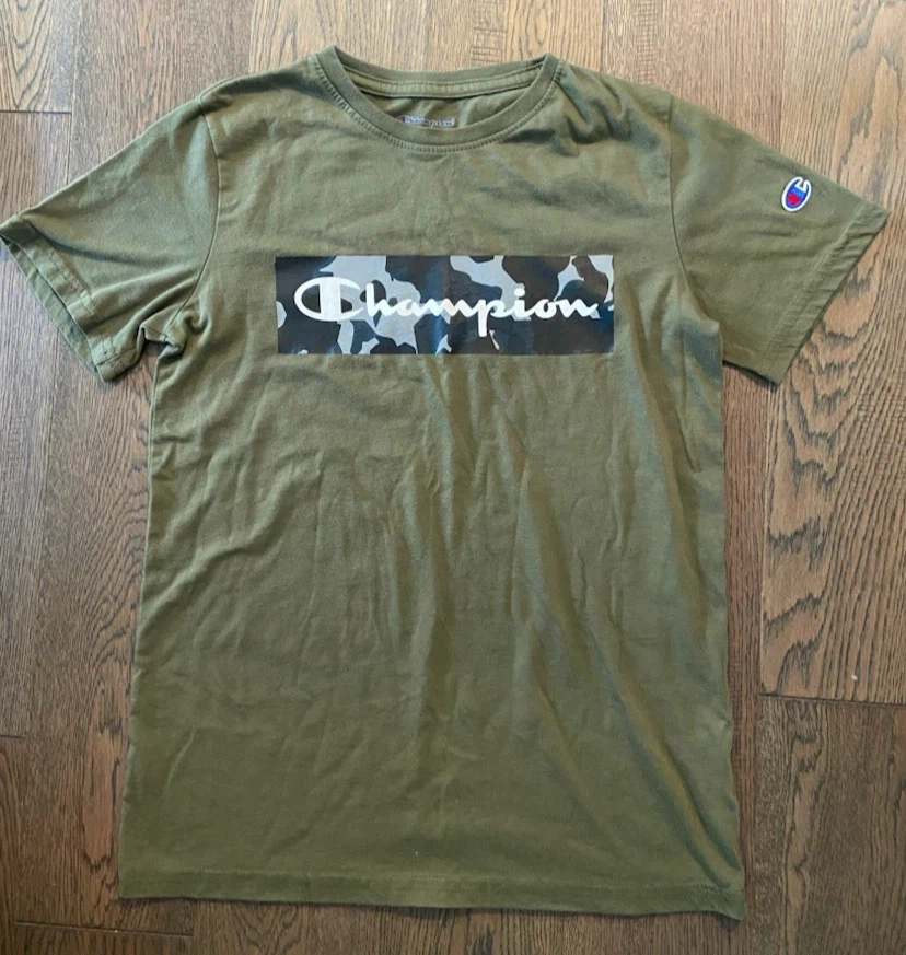 🏈 Boys Champion Graphic T-shirt - Size L 10-12 yrs EUC 🏈