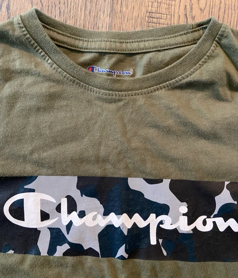 🏈 Boys Champion Graphic T-shirt - Size L 10-12 yrs EUC 🏈 - photo 4