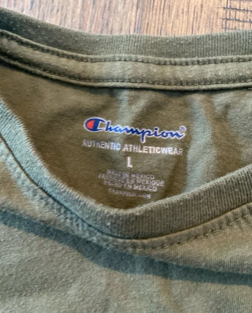 🏈 Boys Champion Graphic T-shirt - Size L 10-12 yrs EUC 🏈 - photo 5