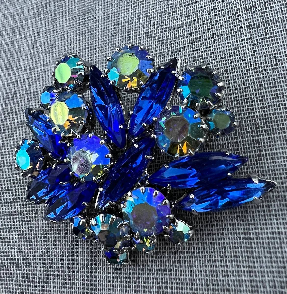 Vintage Blue & Aurora Borealis Rhinestone Cluster Brooch - photo 3