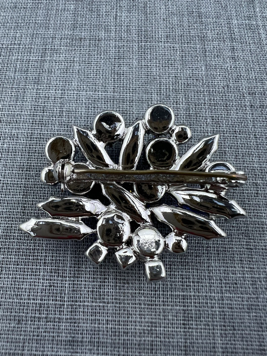 Vintage Blue & Aurora Borealis Rhinestone Cluster Brooch - photo 4
