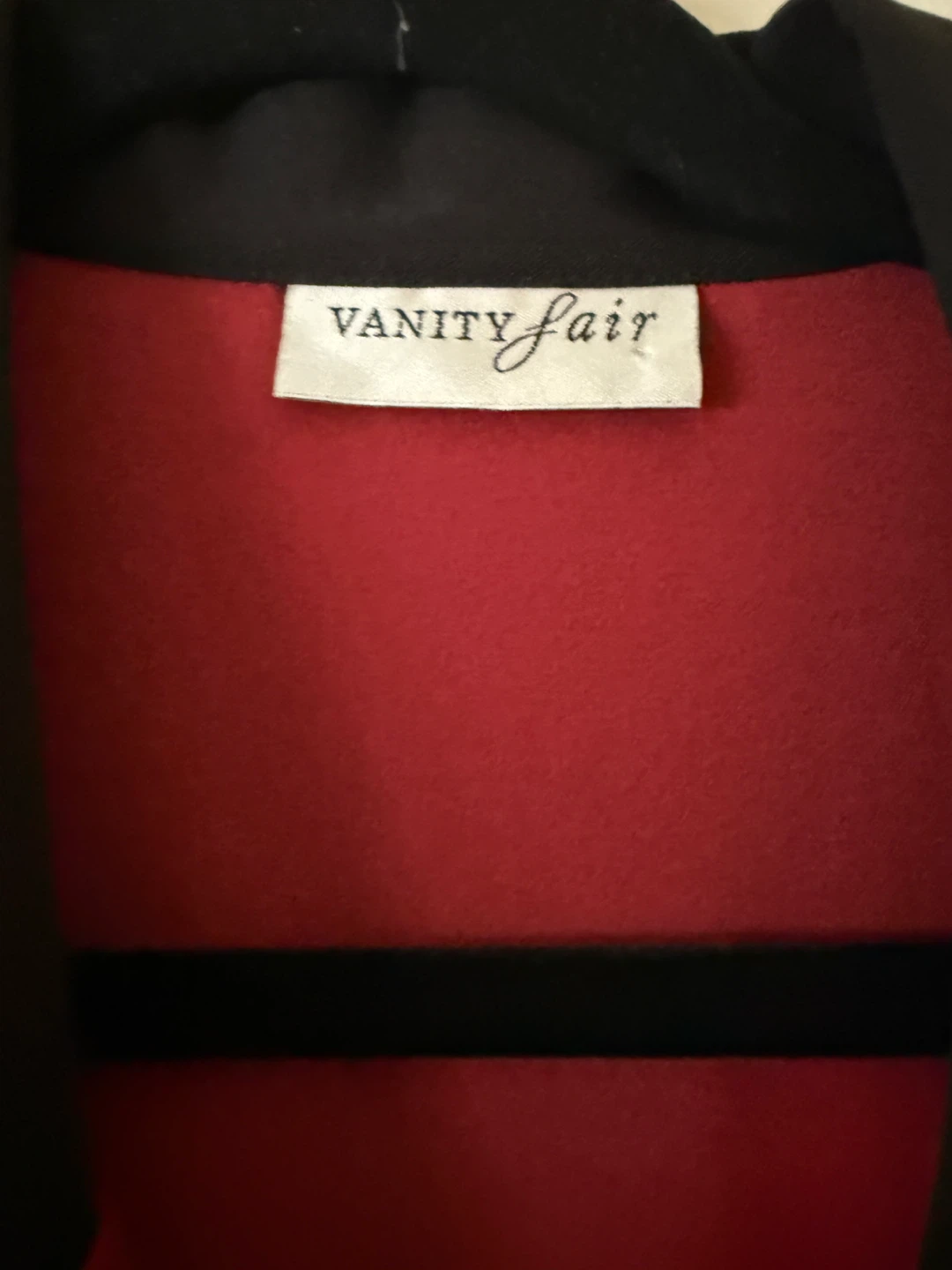 Vanity Fair Red Sleeveless Vest 🏈 - photo 3