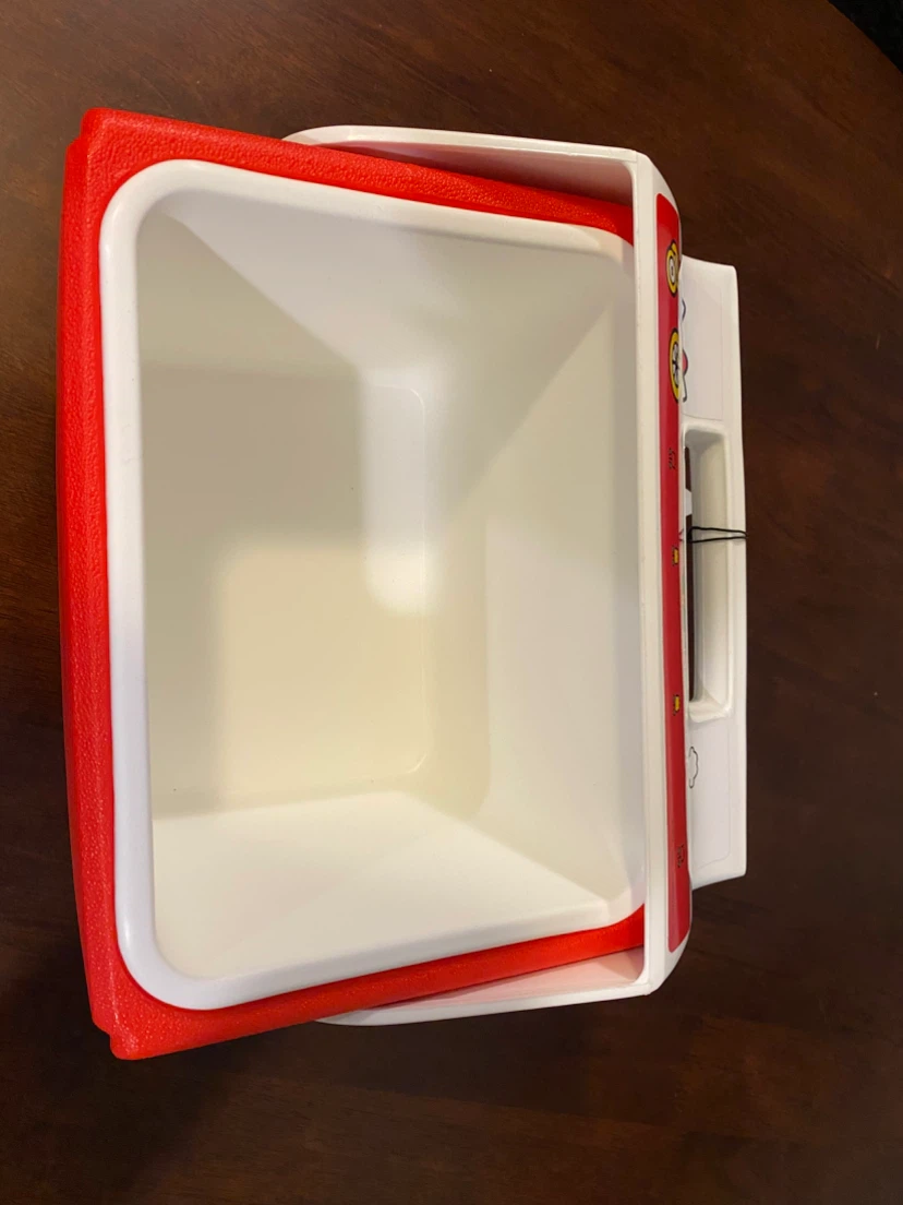 New Igloo x Hello Kitty Playmate Mini Cooler - photo 5