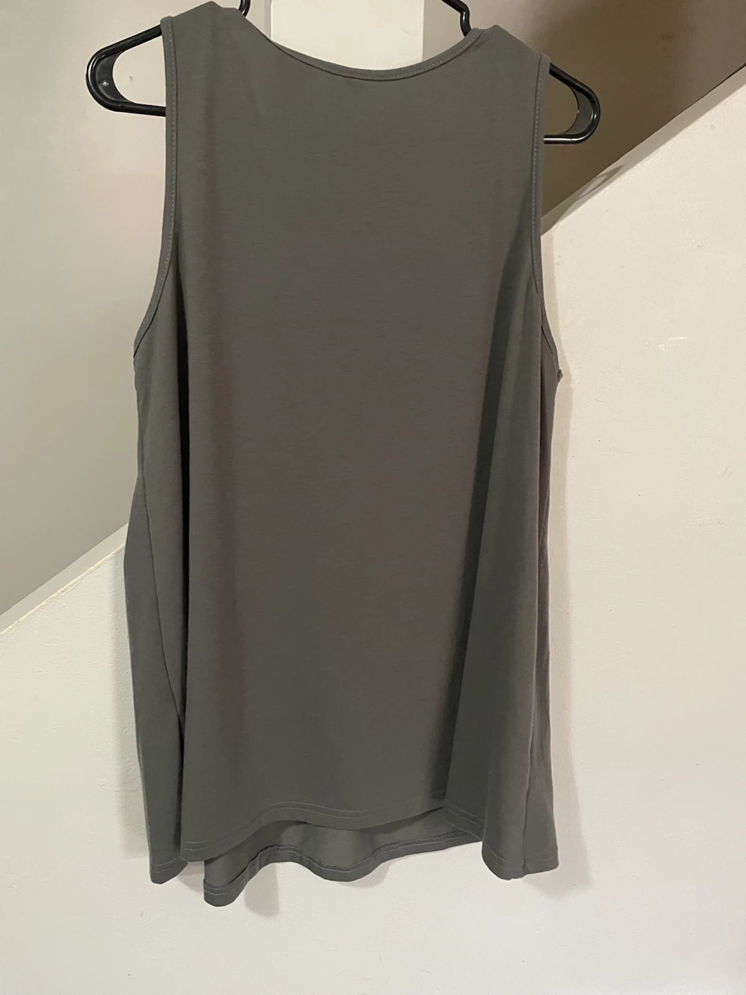 🏈 Grey sleeveless tank top - photo 2