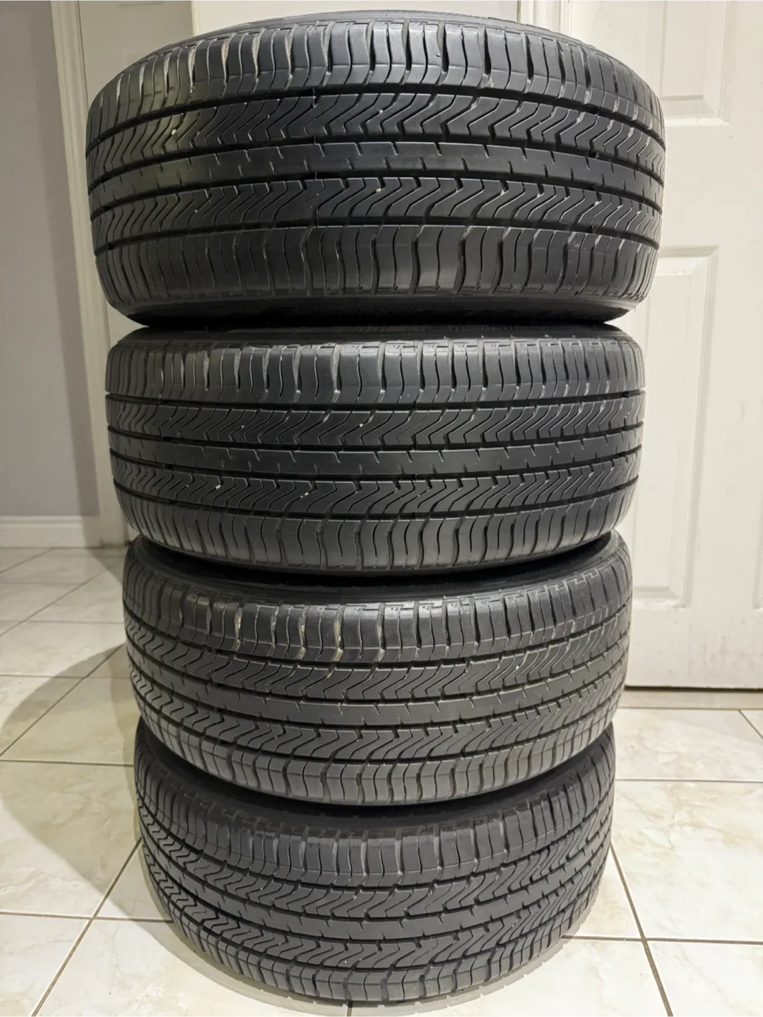 SET OF 4 TRIANGLE ALL-SEASON TIRES – 195/55R15 – 80% TREAD