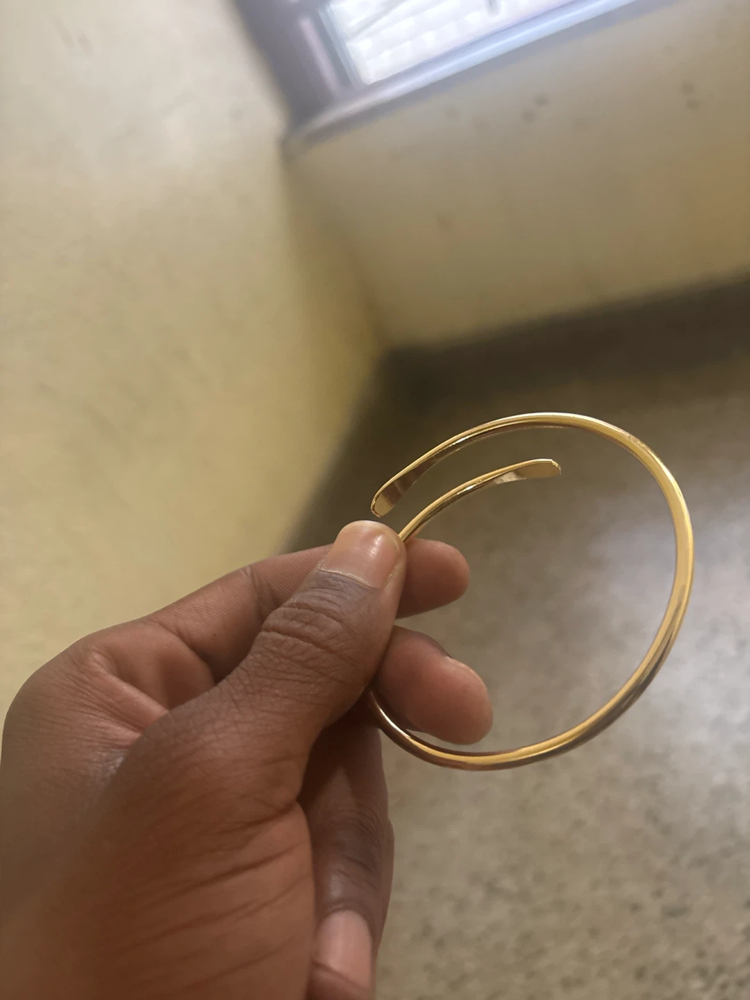 Minimalist Gold-Tone Bangle Bracelet