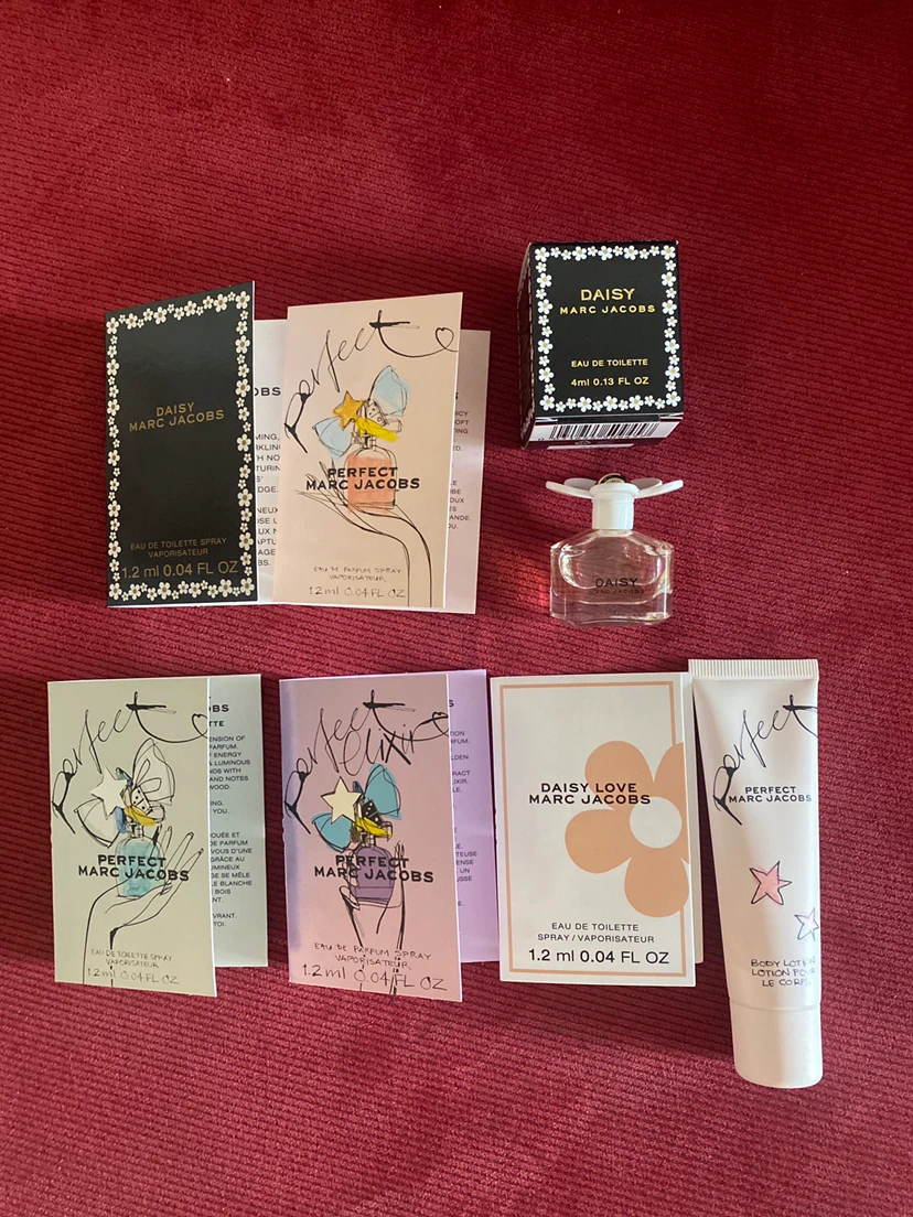 Marc Jacobs Fragrance Sample Set