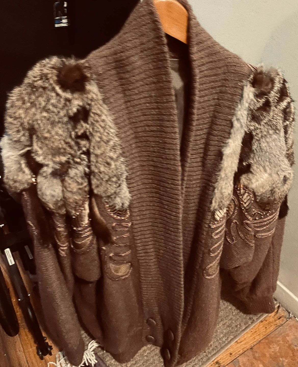 Vintage Brown Knit Cardigan with Fur and Leather Details