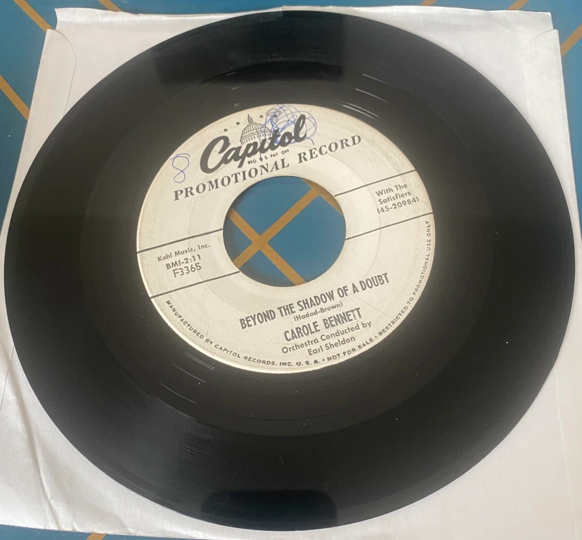 Carole Bennett - He Loves Me, He Loves Me Not 7”