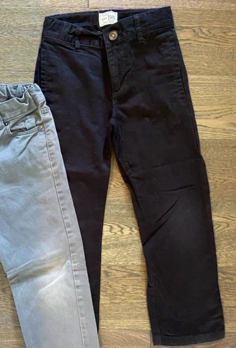 🏈 EUC Children's Place Boys Cotton Chino Pants Size 5 - photo 2