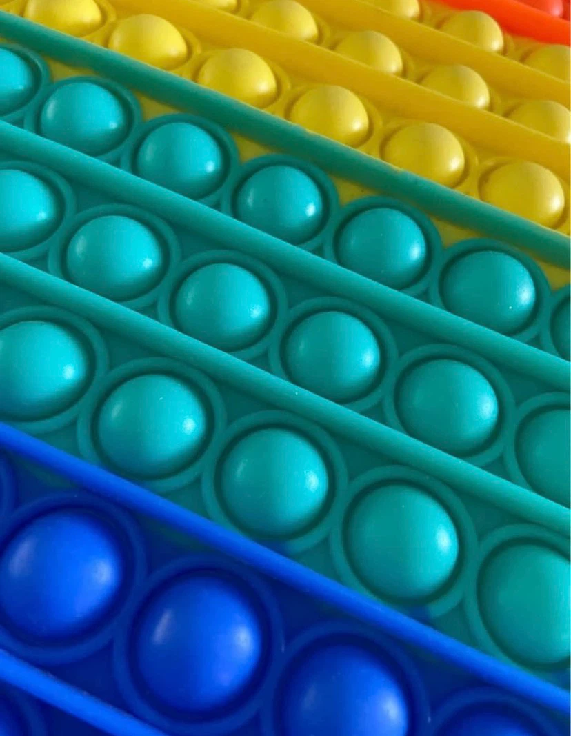 🏈 LIKE NEW: Jumbo Rainbow Among Us Fidget Toy Pop It (17x13”) - photo 4