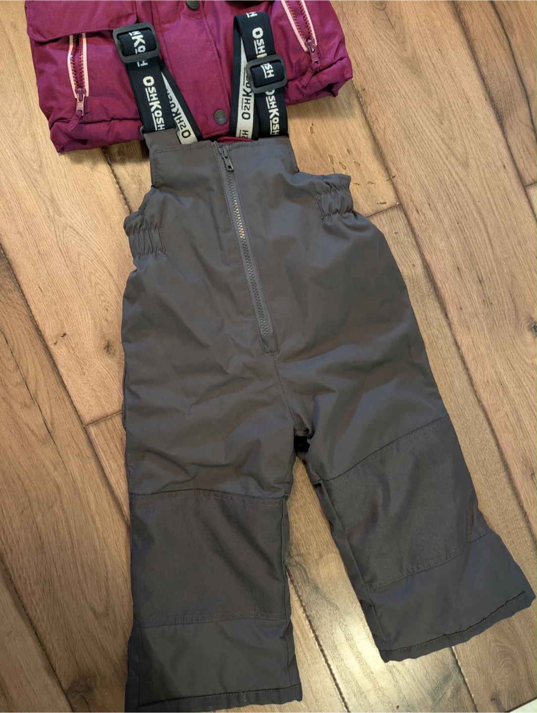 OshKosh B'gosh Winter Snowsuit Size 3T 🏈 - photo 2