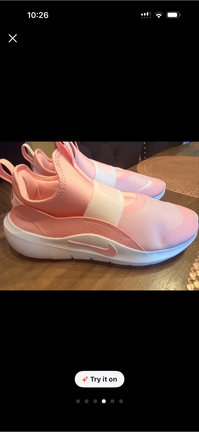 Nike Slip-On Pink Sneakers 🏈