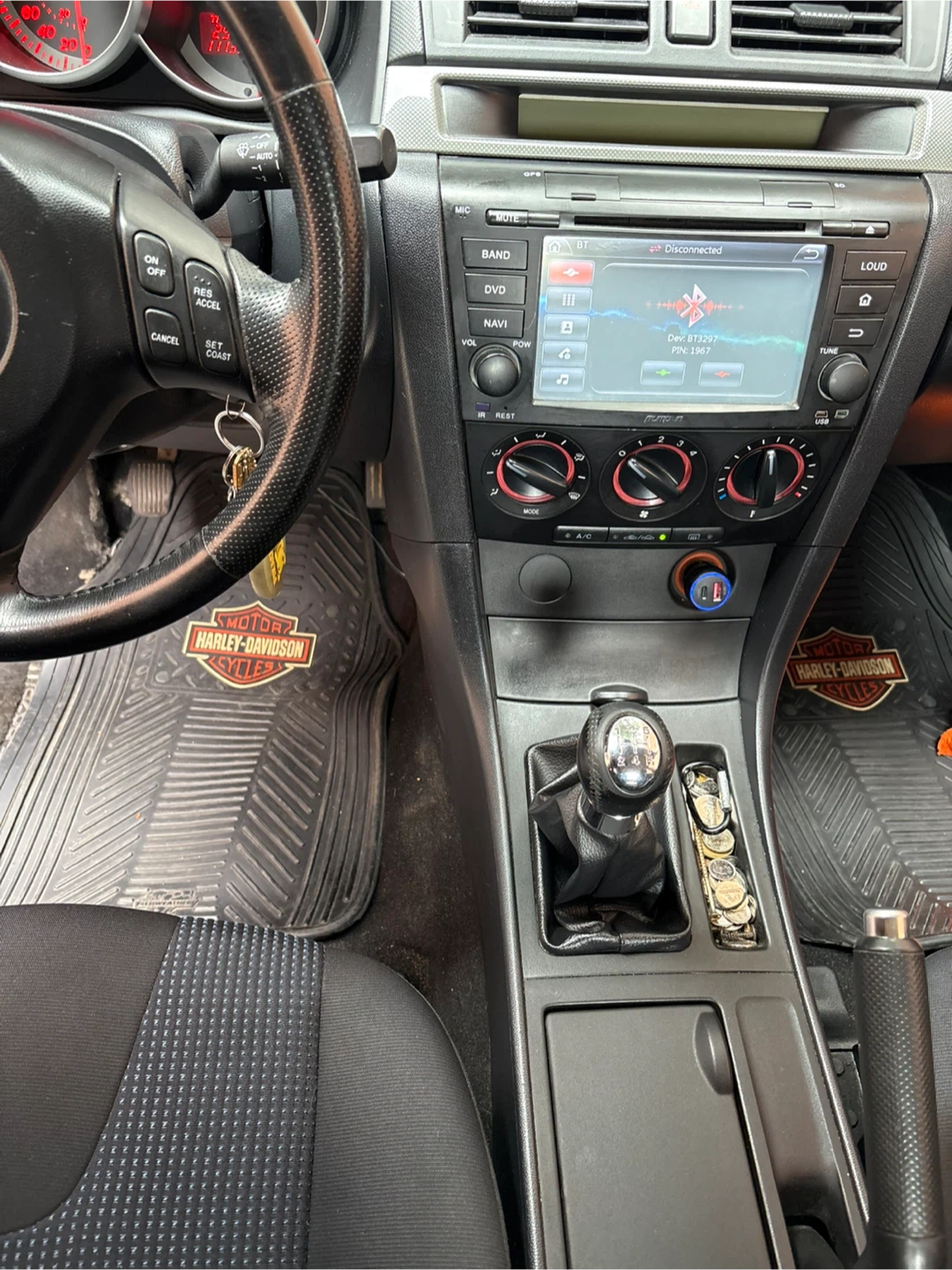 Mazda 3 sedan - photo 4