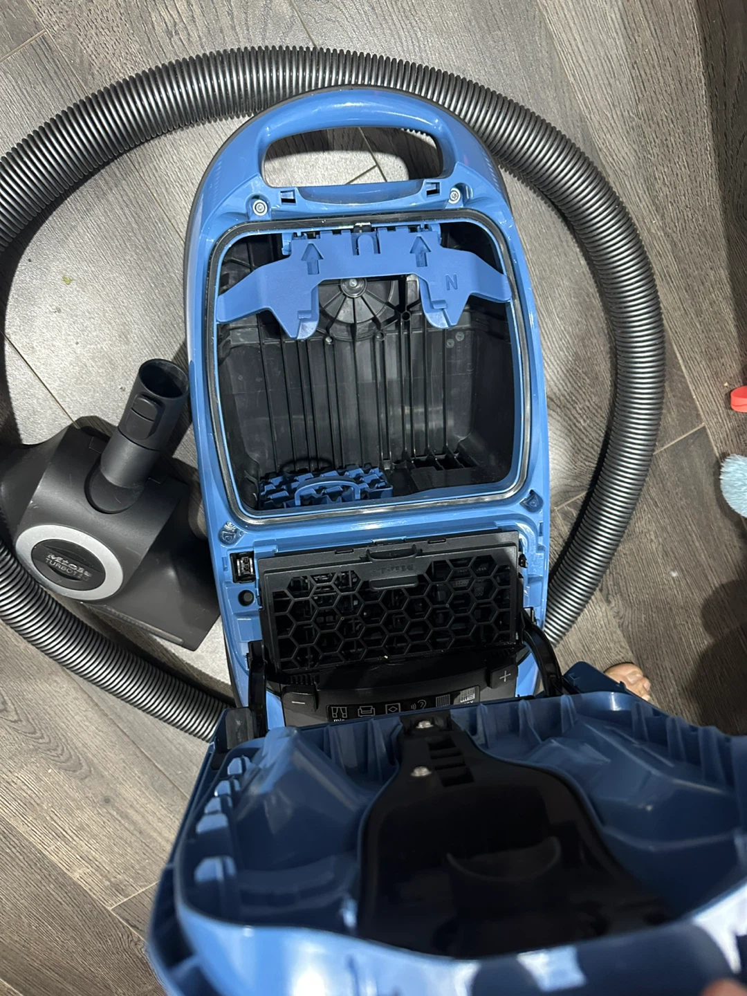 Miele Complete C3 Edition PowerLine Vacuum - photo 4
