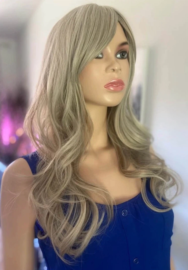 🏈 NWT Long Wavy Layered Ash Blonde Synthetic Wig w/ Bangs 2116 - photo 3