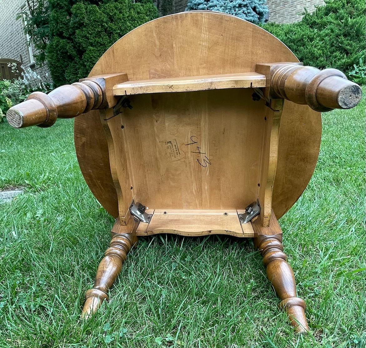 Vintage Two-Tier Wooden Side Table - photo 4