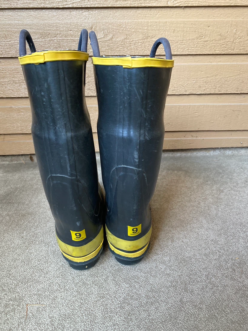 Size 9 - Ranger Firewalker Rubber Boots - photo 3