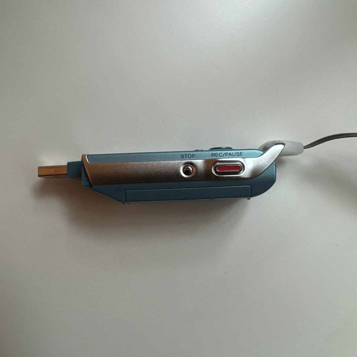 Sony ICD-U50 MP3 and Digital Voice Recorder - photo 4