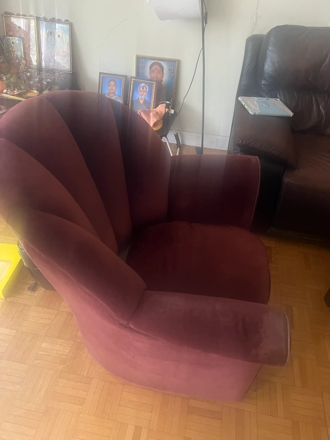 Burgundy Velvet Armchair - photo 2