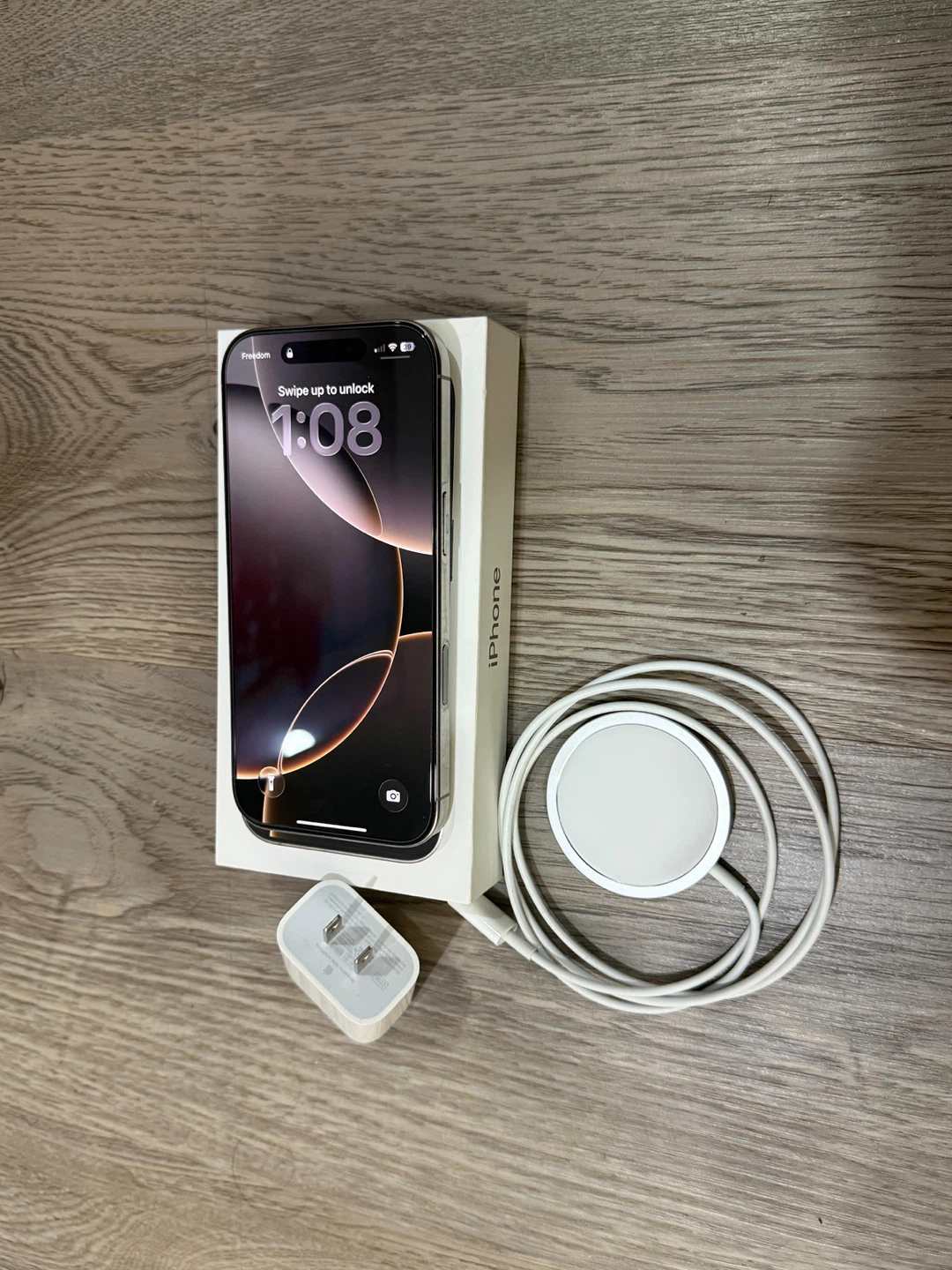 Apple iPhone 16 Pro – 128GB – Natural Titanium – Mint Condition - photo 2