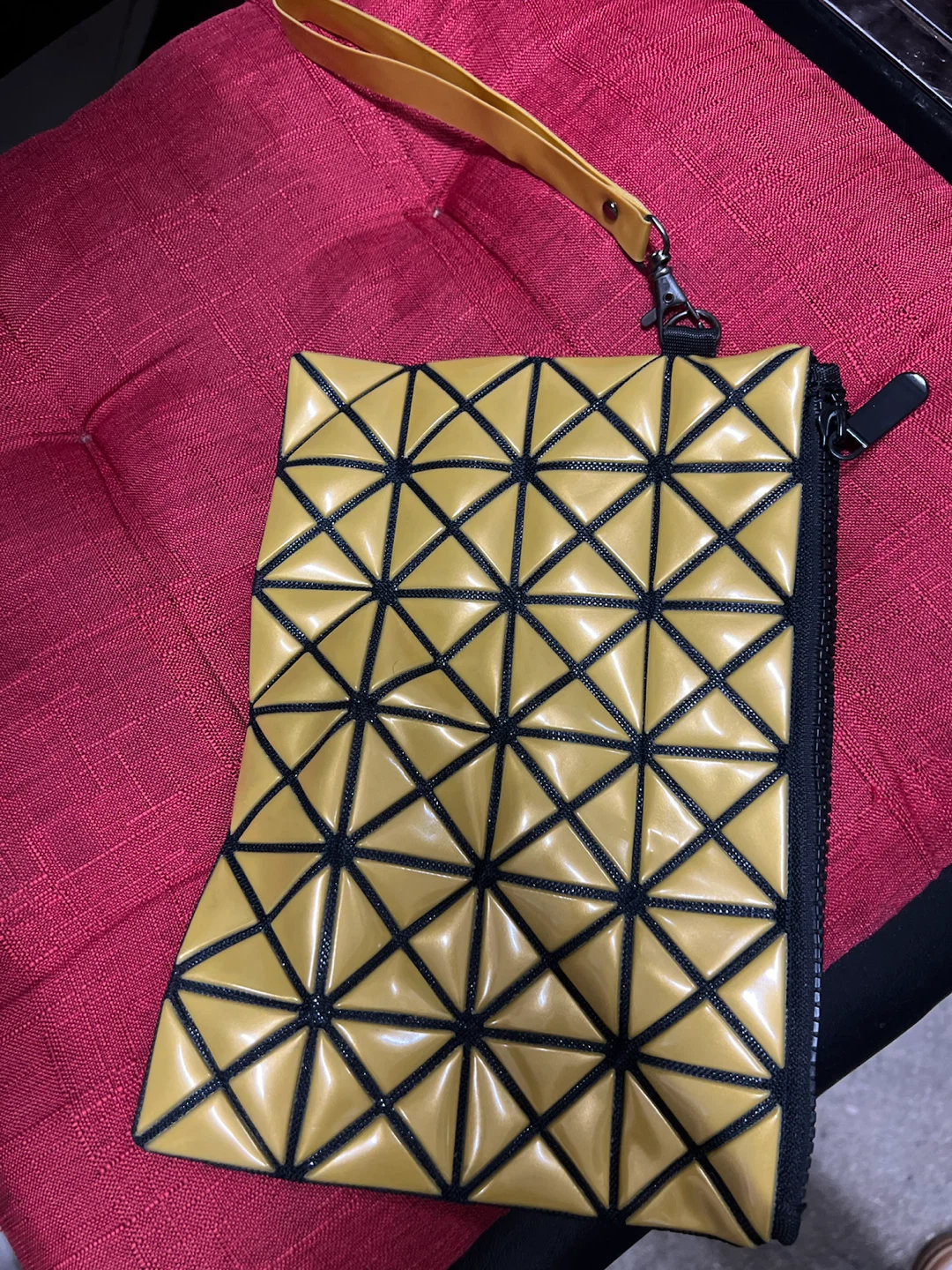 🏈 Geometric Wristlet
