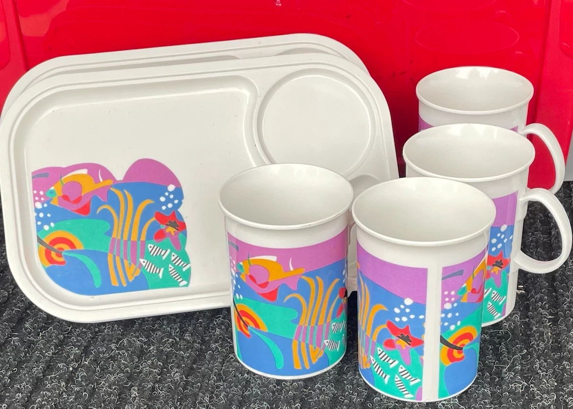 Set of 4 Tropical Fish Mugs and Trays - photo 2
