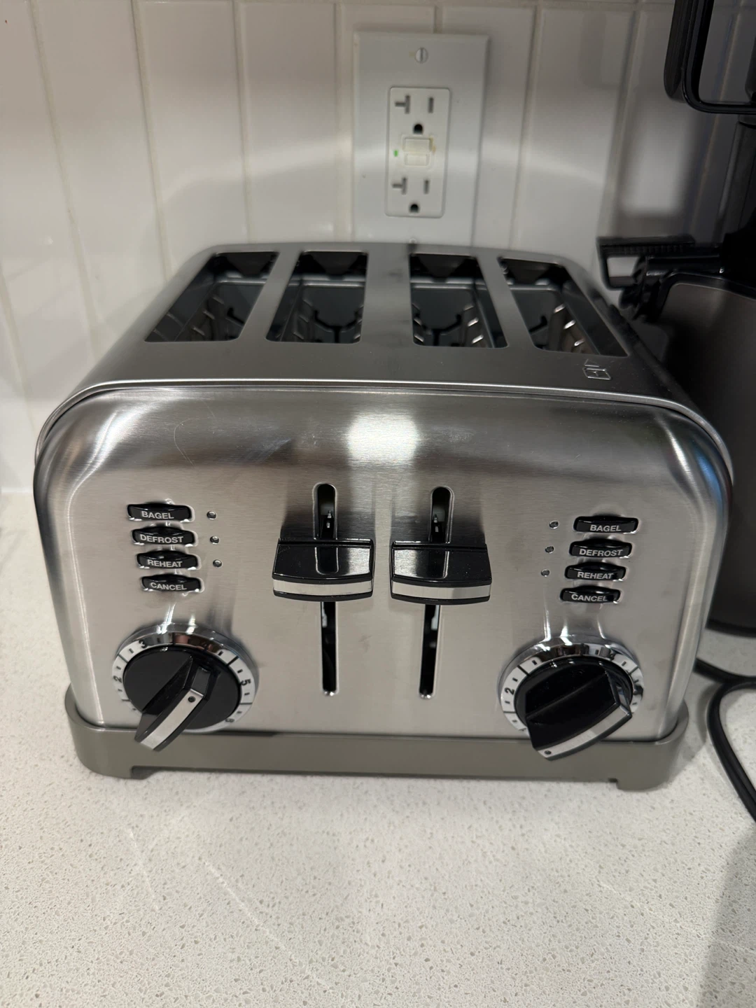 Cuisinart Metal Classic 4-Slice Toaster - photo 2