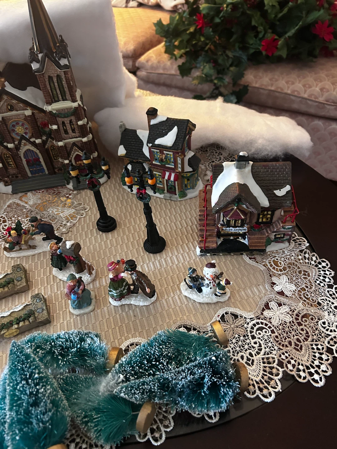 Christmas Village Miniature Set - photo 4