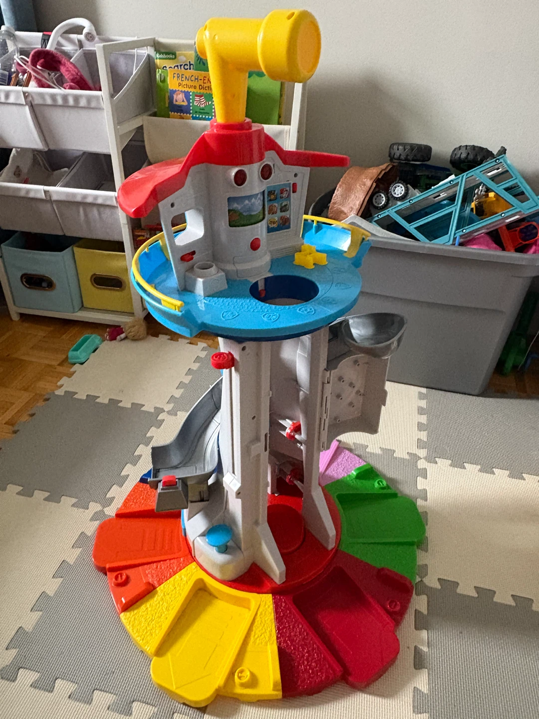 PAW Patrol Lookout Playset