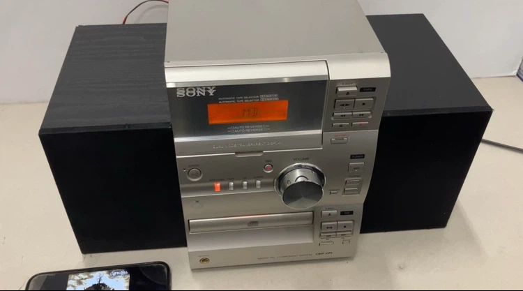 Sony stereo amplifier built-in Bluetooth CD + cassette player