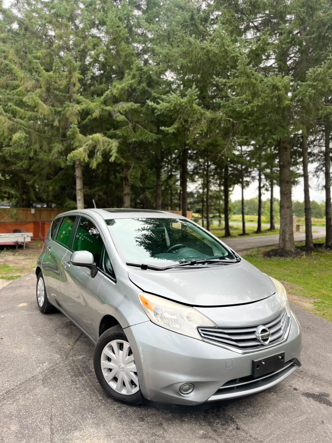 2014 Nissan Versa Note Hatchback - photo 2