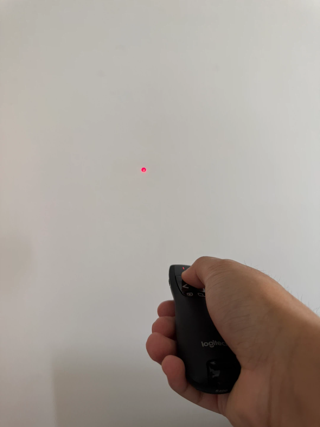 Logitech Wireless clicker with laser pointer - photo 3