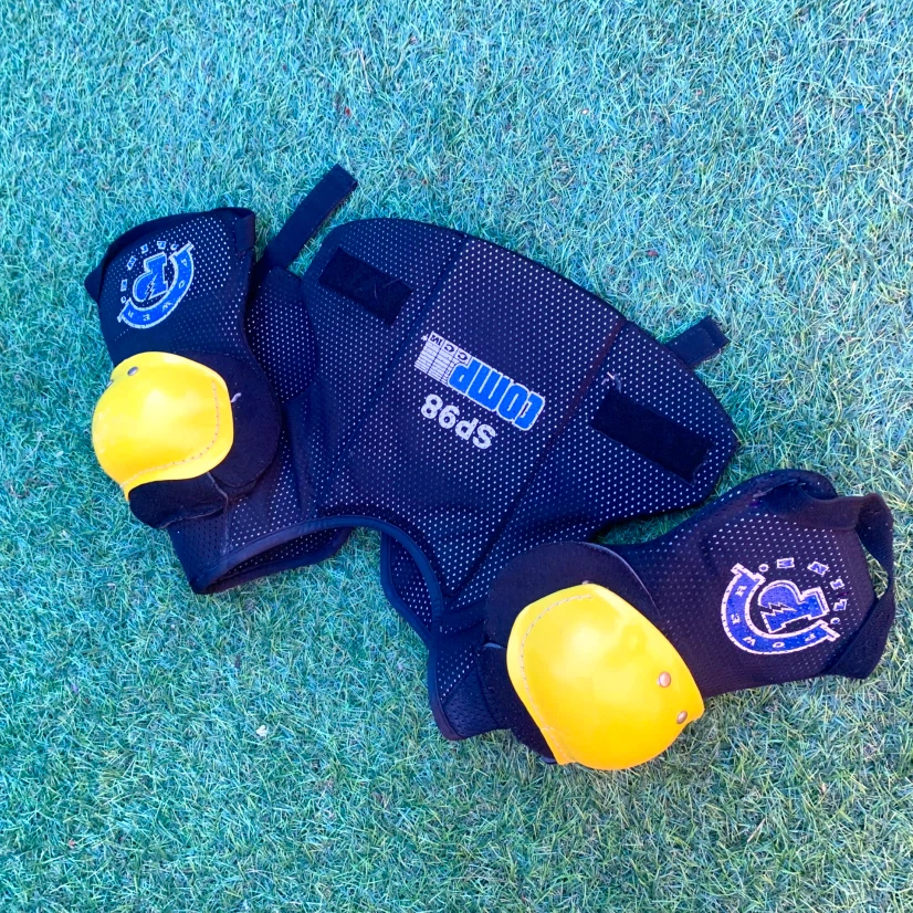 CCM SP98 Comp Shoulder Pads - photo 2